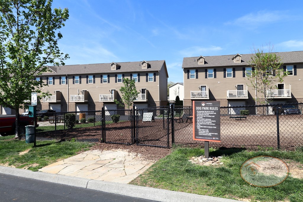 Pickens Bridge Village Apartments, 6385 Bristol Highway 200, Piney